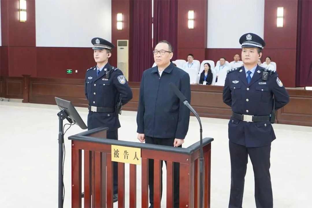 Fan Yifei, former deputy governor of the central bank, is sentenced on Oct. 10. Photo: Huanggang Intermediate People's Court